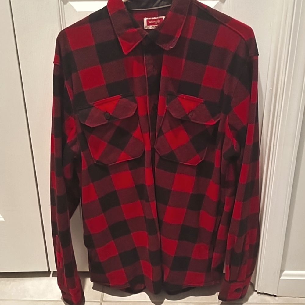 Wrangler flannel button up